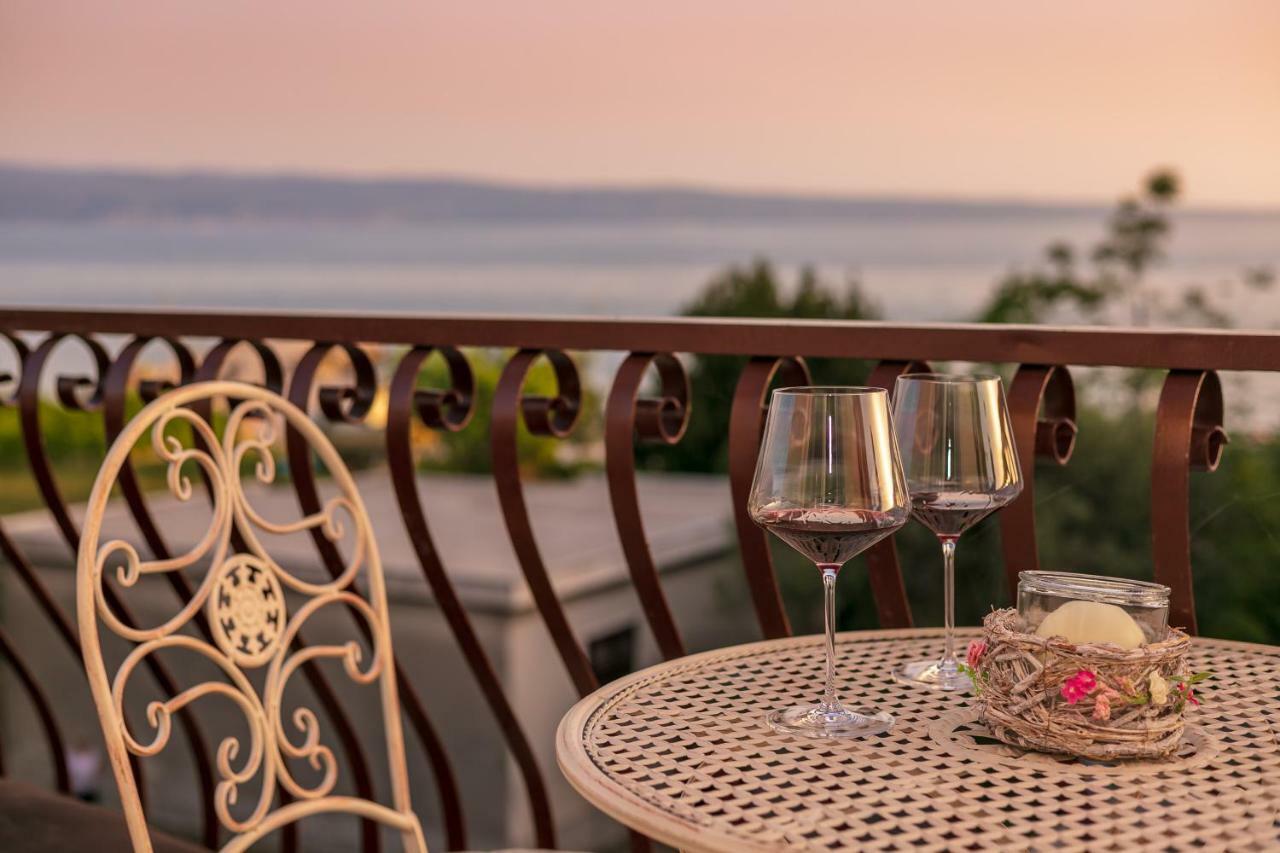Luxury Apartments Argola ポドストラナ エクステリア 写真