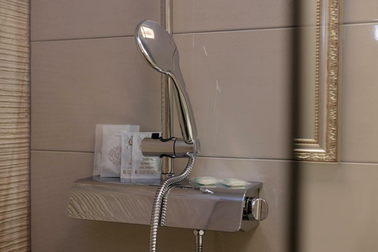 Luxury Apartments Argola ポドストラナ エクステリア 写真