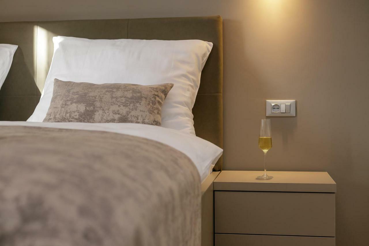 Luxury Apartments Argola ポドストラナ エクステリア 写真