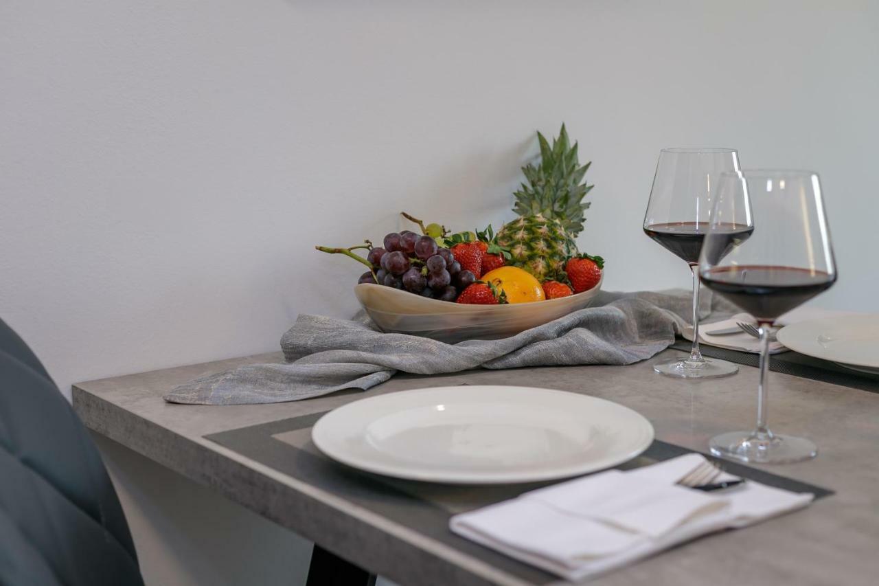 Luxury Apartments Argola ポドストラナ エクステリア 写真