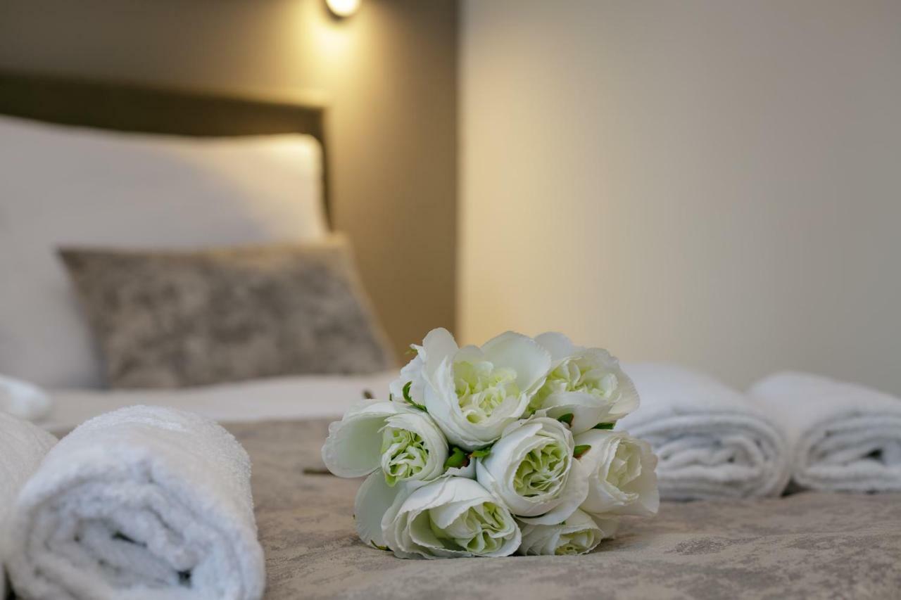 Luxury Apartments Argola ポドストラナ エクステリア 写真