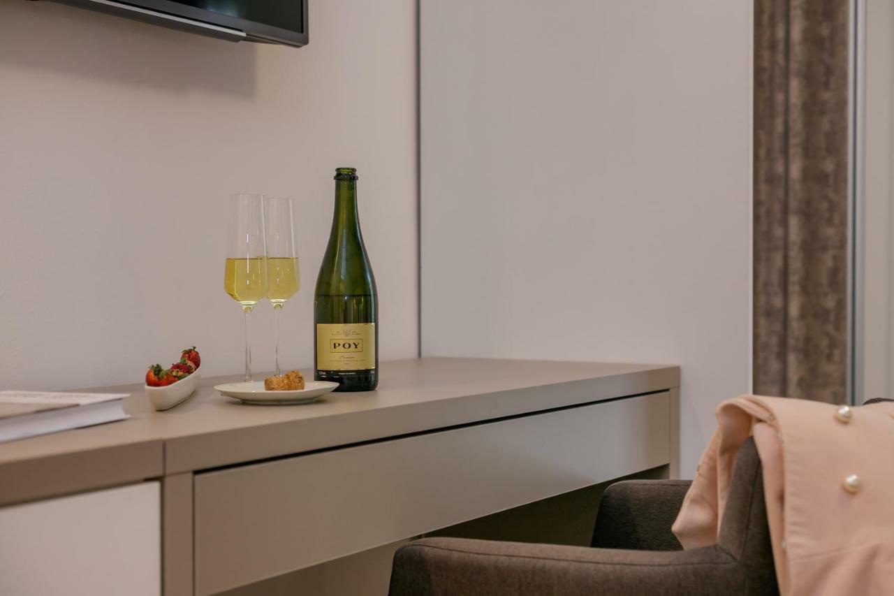 Luxury Apartments Argola ポドストラナ エクステリア 写真